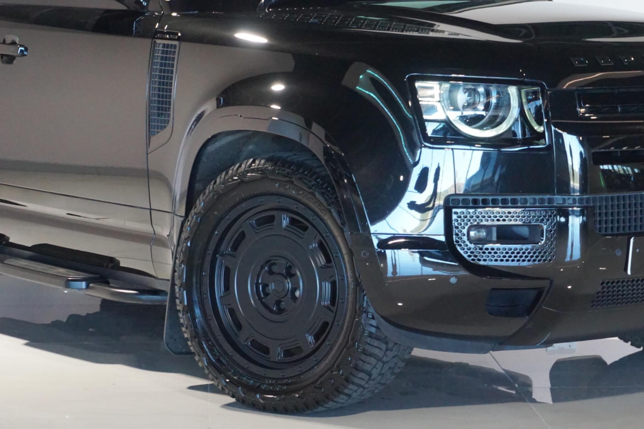 Land Rover Defender 110 2.0 P400e 15.4kWh X-Dynamic S SUV 5dr Petrol Plug-in Hybrid Auto 4WD Euro 6 (s/s) (404 ps)